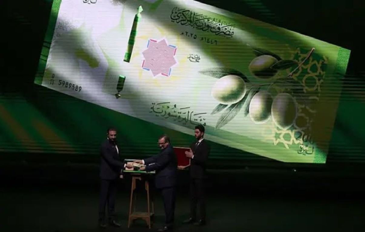 اغلاق صفحة من حقبة نظام البعث سوريا تطلق العملة الجديدة