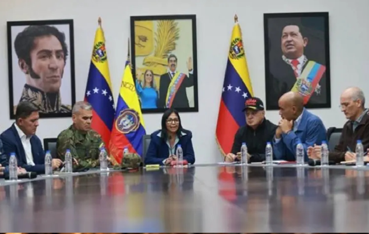 رئيسة فنزويلا المؤقتة ” شعبنا يستحق السلام والحوار، لا الحرب”