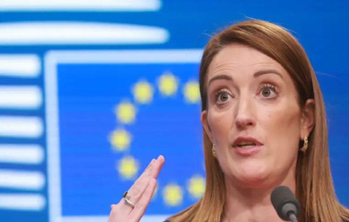 يُحظر دخول جميع ممثلي الحكومة الإيرانية إلى مباني برلمان الاتحاد الأوروبي