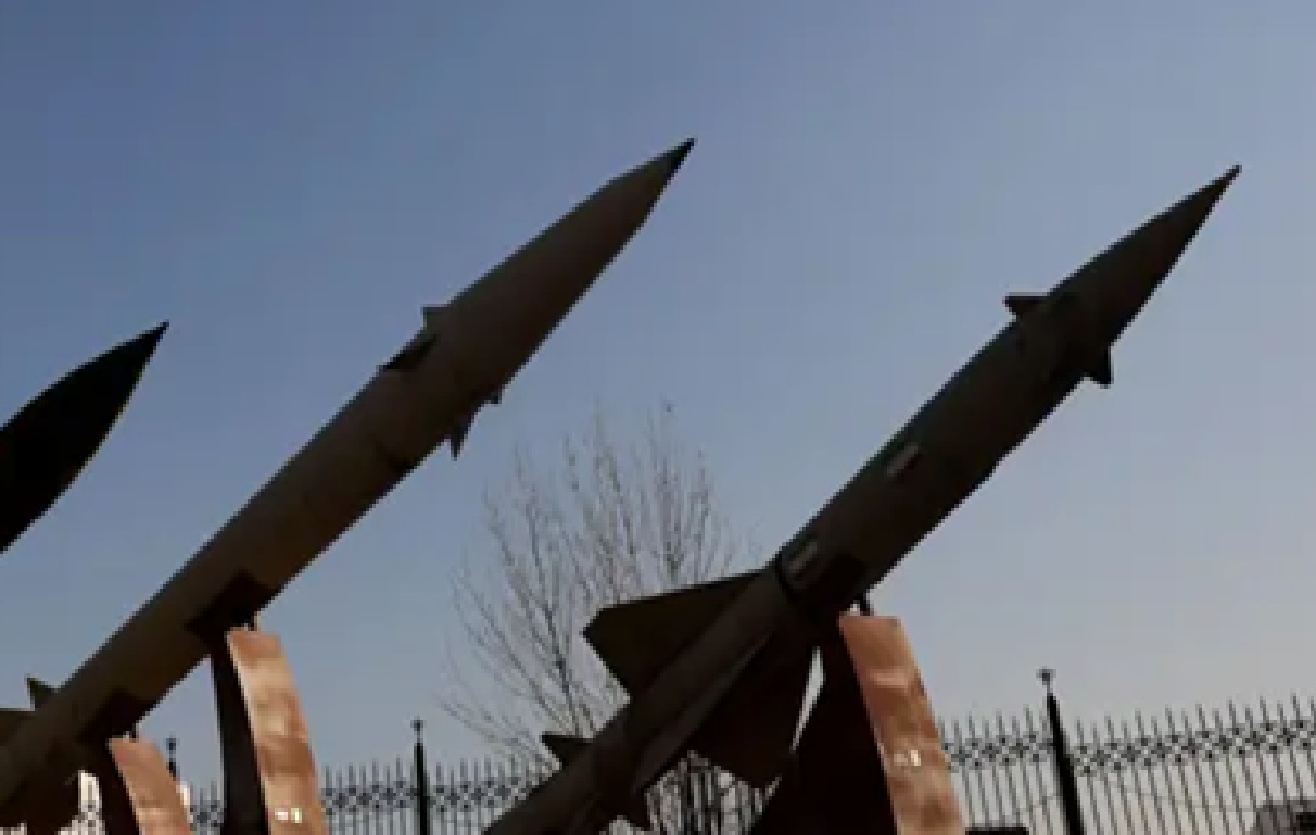 خامنئي يحذر من صراع إقليمي إذا هاجمت الولايات المتحدة بلاده