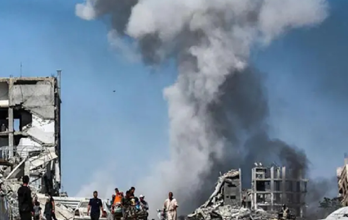 قتلى وجرحى  في قصف إسرائيلي على غزة واستمرار حركة معبر رفح