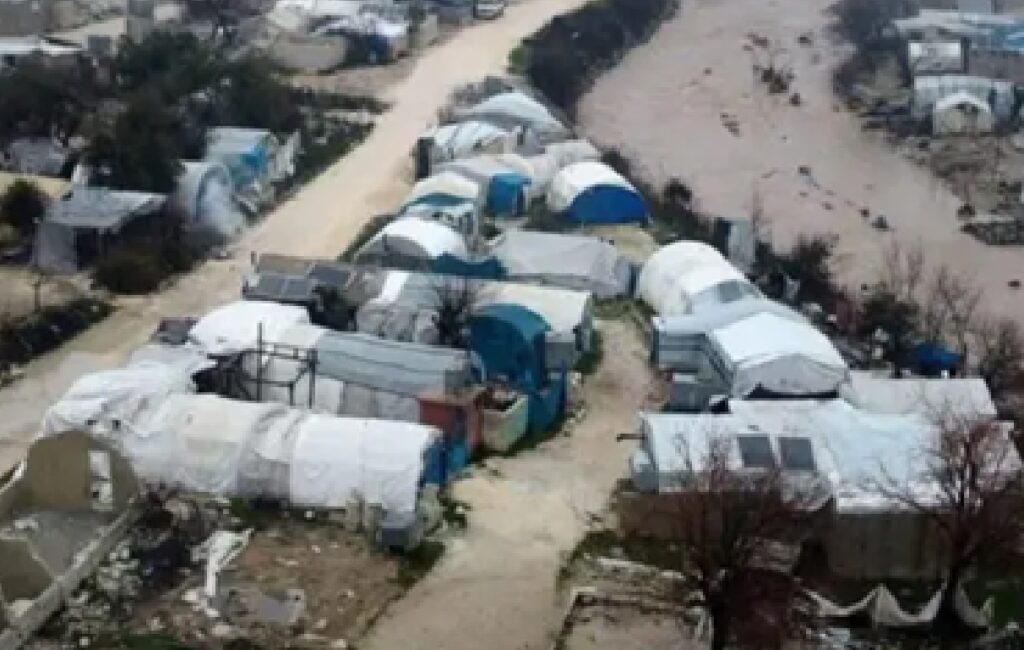 كوارث وعواصف طبيعية