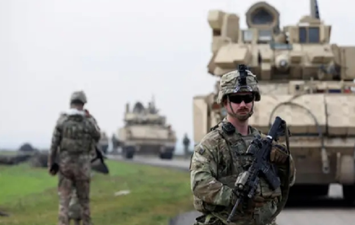 بعد انسحاب القوات الأمريكية من التنف الواقعة وتسلّم لدمشق