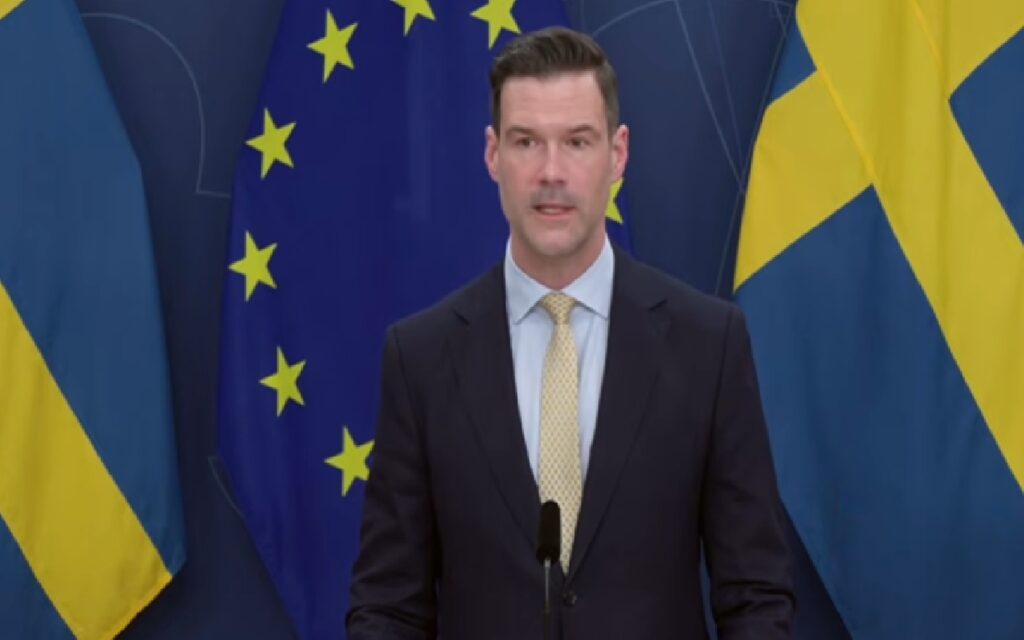 مقترح قانوني