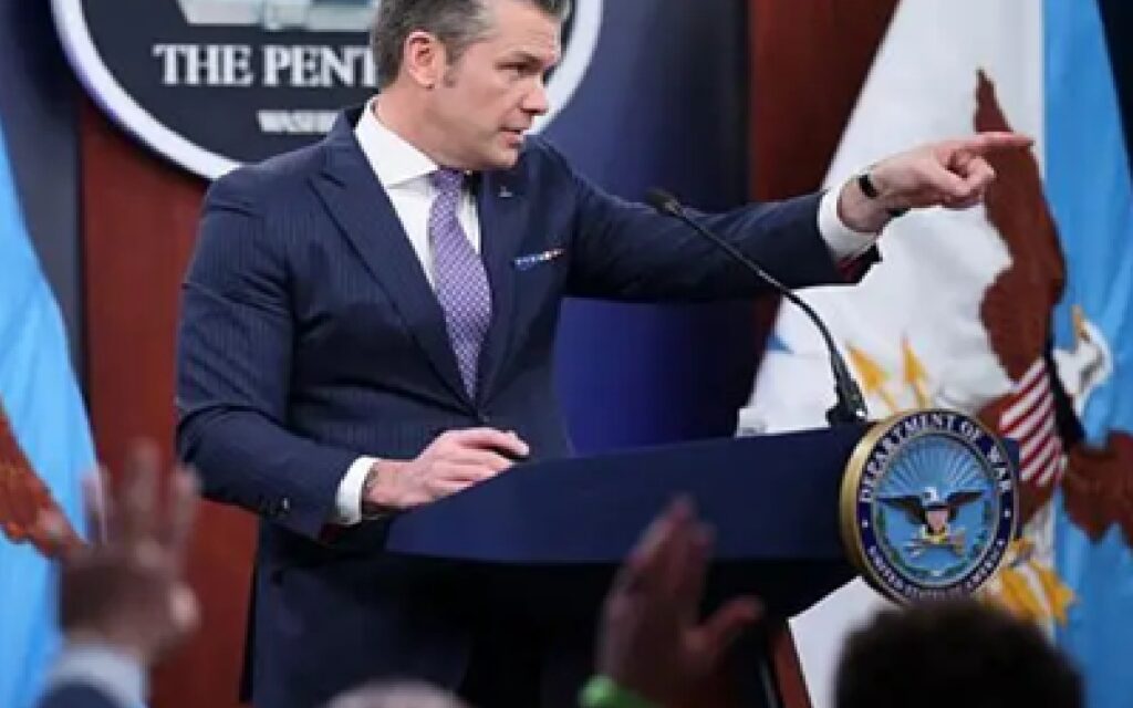 أهم ما ورد في إحاطة وزير الحرب هيغسيث الصحفية