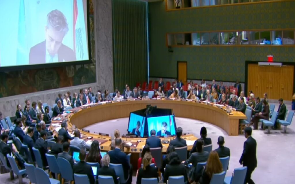 الصين تعارض أي تفويض باستخدام القوة بشأن مضيق هرمز