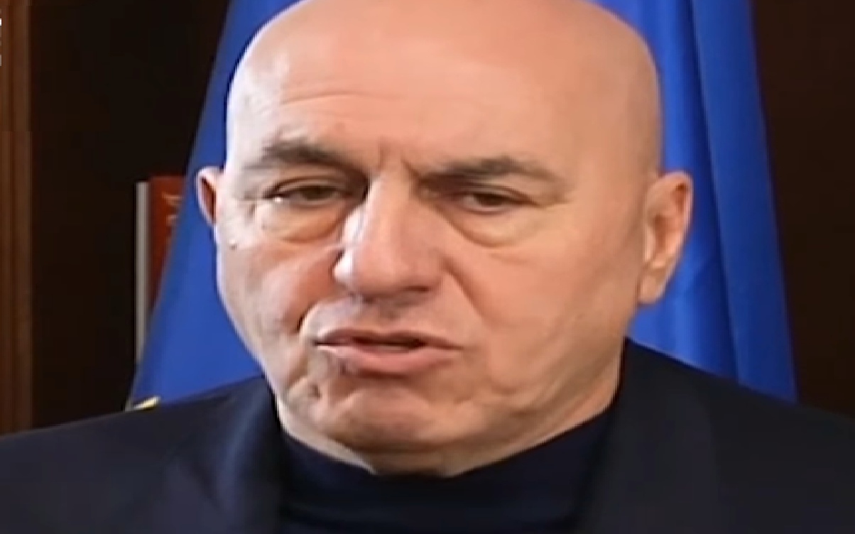 وزير الدفاع الايطالي