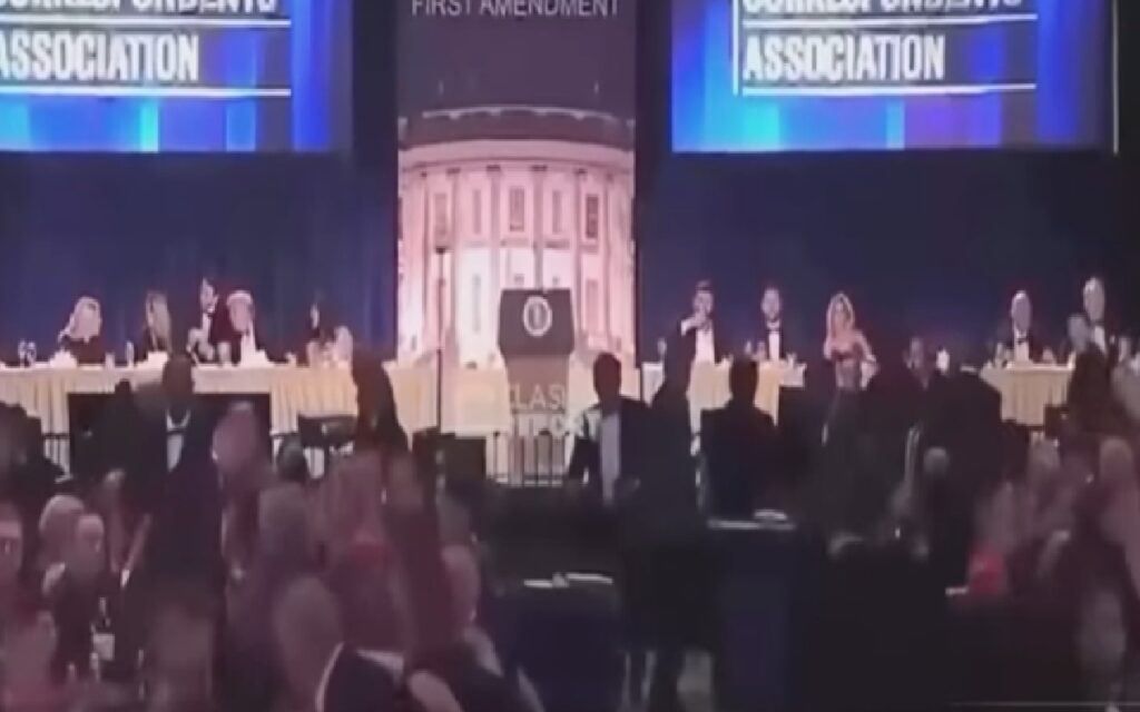 ترامب بخير والقبض على مطلق النار