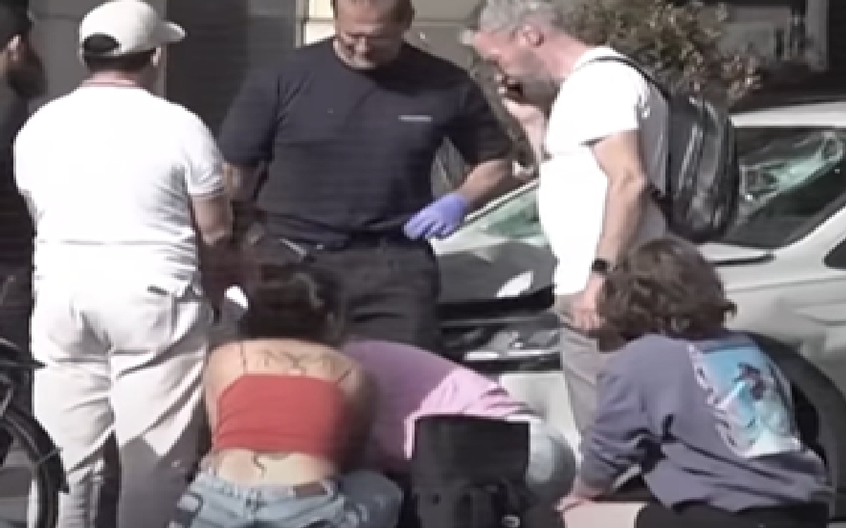 سيارة تقتحم حشدًا في ألمانيا