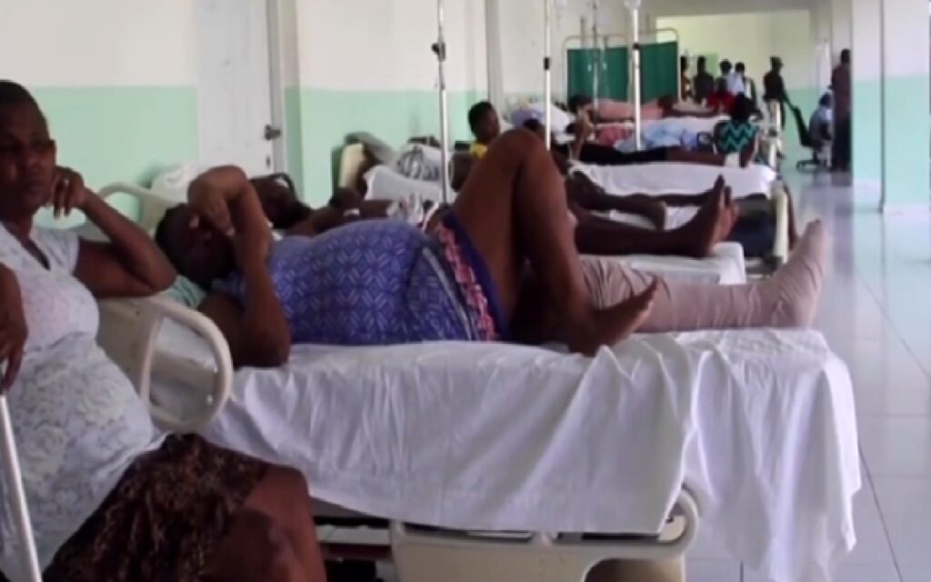إخلاء مستشفى في هايتي وإصابة أكثر من 40 شخصًا بالرصاص