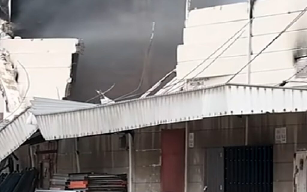 حريق في منشأة دفاعية